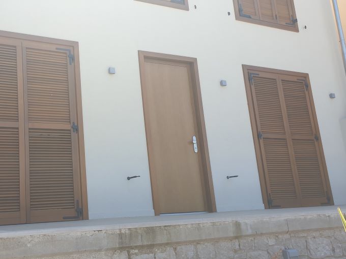 ξύλινα παράθυρα και πόρτες ergomasif στο ναύπλιο