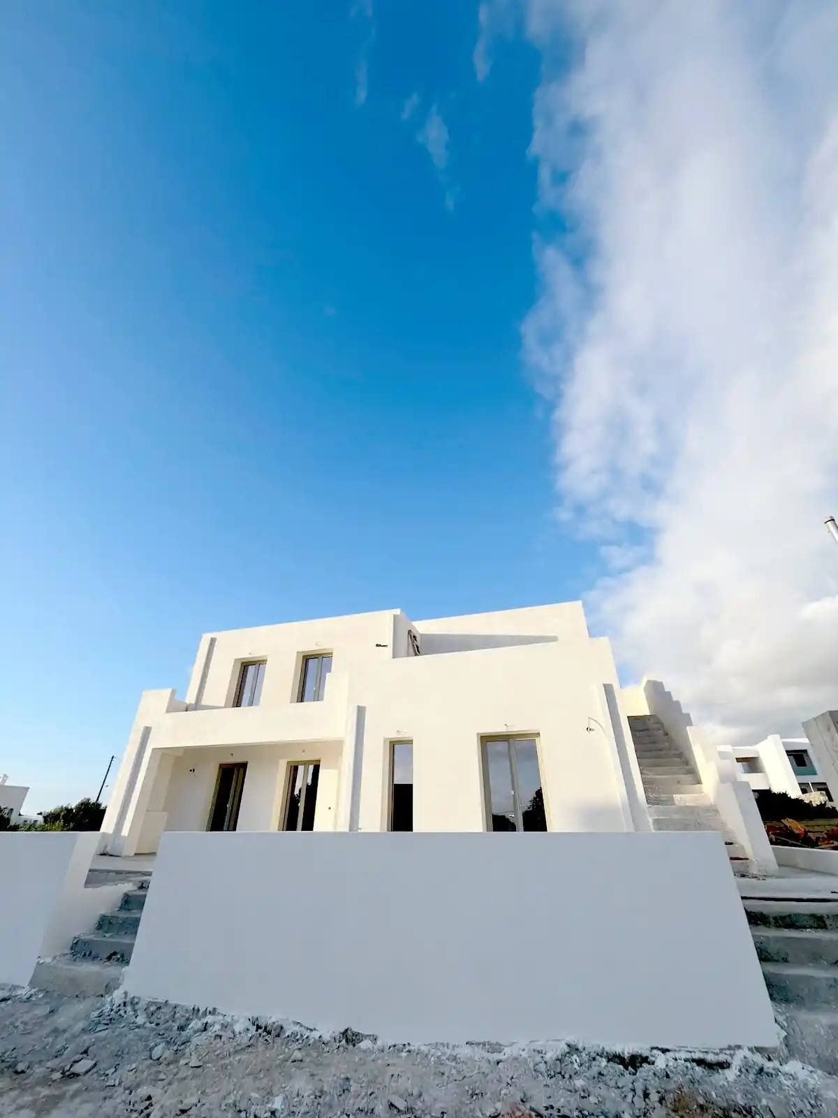 ξύλινα κουφώματα σε πολυτελείς κατοικίες στην Πάρο