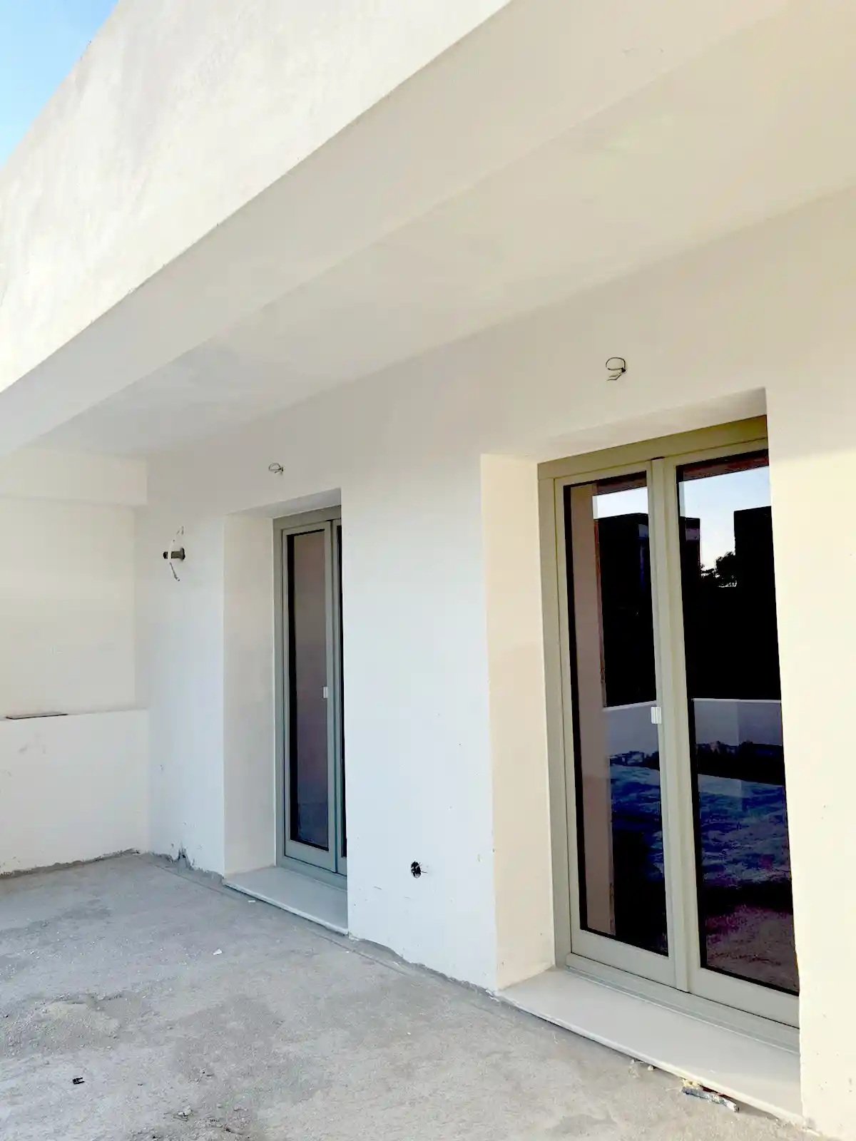 ξύλινα κουφώματα σε πολυτελείς κατοικίες στην Πάρο
